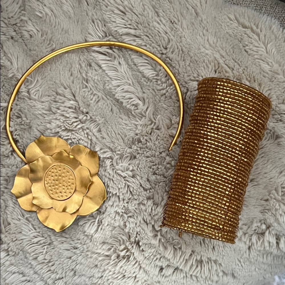 ZARA Gold Floral Necklace and Beaded Bracelet Set